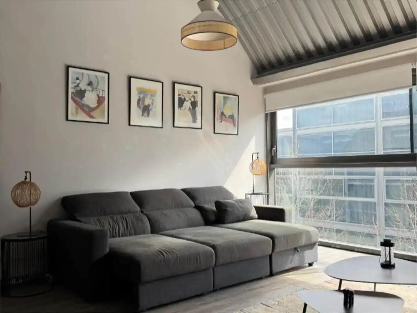 Sala de estar de Dúplex en venta en Alcalá de Henares con Aire acondicionado, Parquet y Amueblado