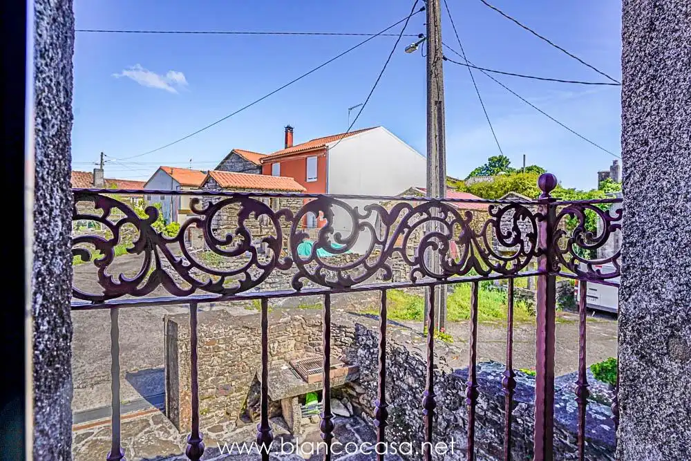 Vista exterior de Casa o chalet en venta en Vimianzo con Calefacción, Trastero y Amueblado