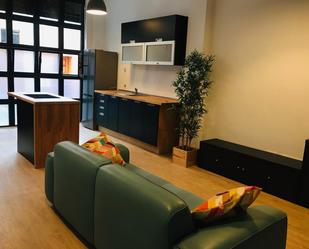 Sala d'estar de Pis de lloguer en Las Palmas de Gran Canaria amb Moblat