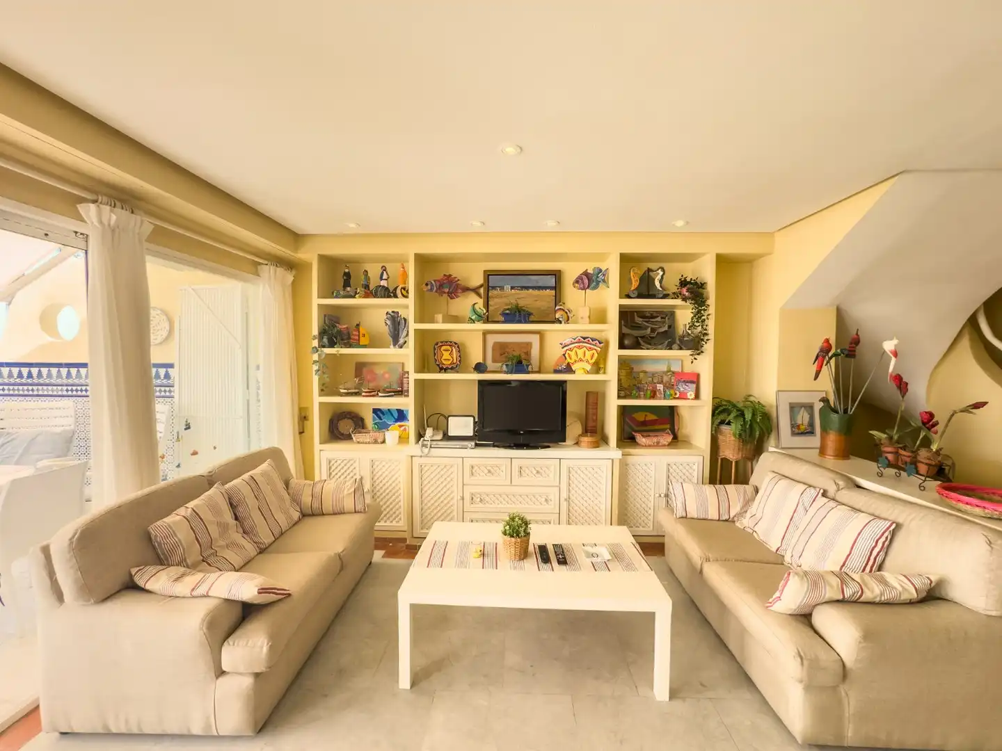 Living room of Duplexes for rent in Santa Pola  with Air Conditioner, Private garden and Terrace