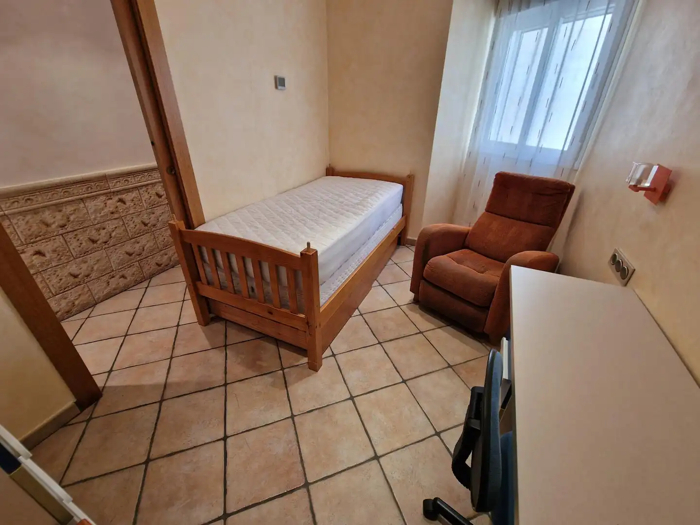 Habitación de Apartamento en venta en Águilas con Amueblado y Balcón