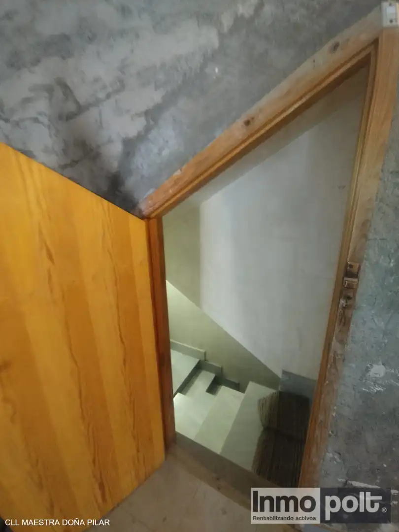 Business premises for sale in Calle Maestra Doña Pilar 30, imagen 7
