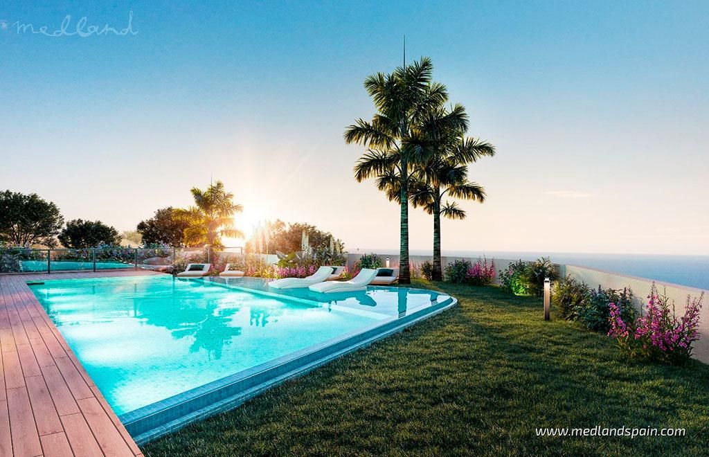 Piscina de Casa adosada en venda en Mijas amb Aire condicionat, Jardí privat i Terrassa