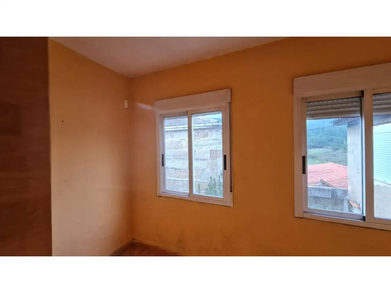 Bedroom of Houses for sale in Ourense Capital   with Parquet flooring