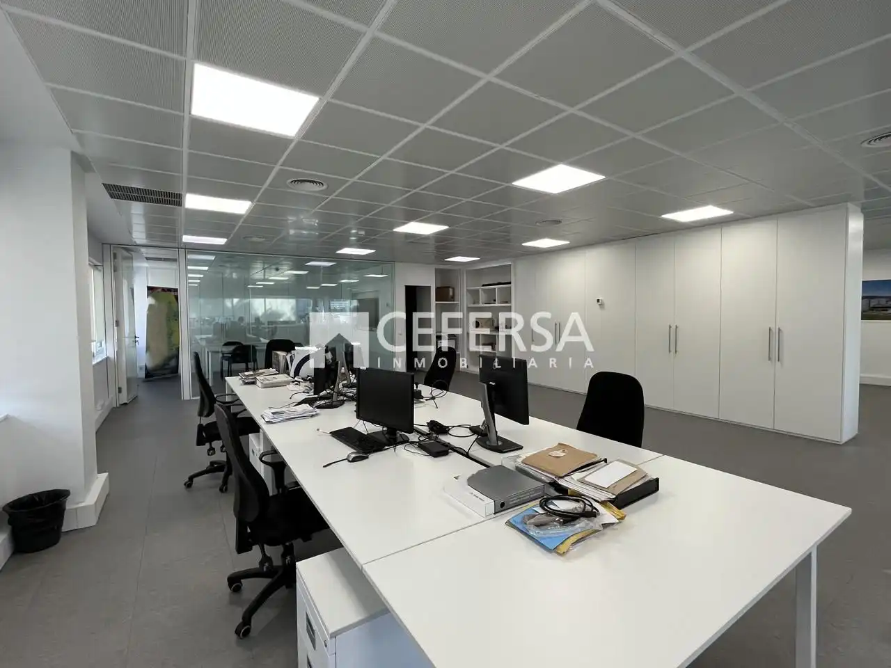 Bureau avec ascenseur à louer à De L'Hospitalet