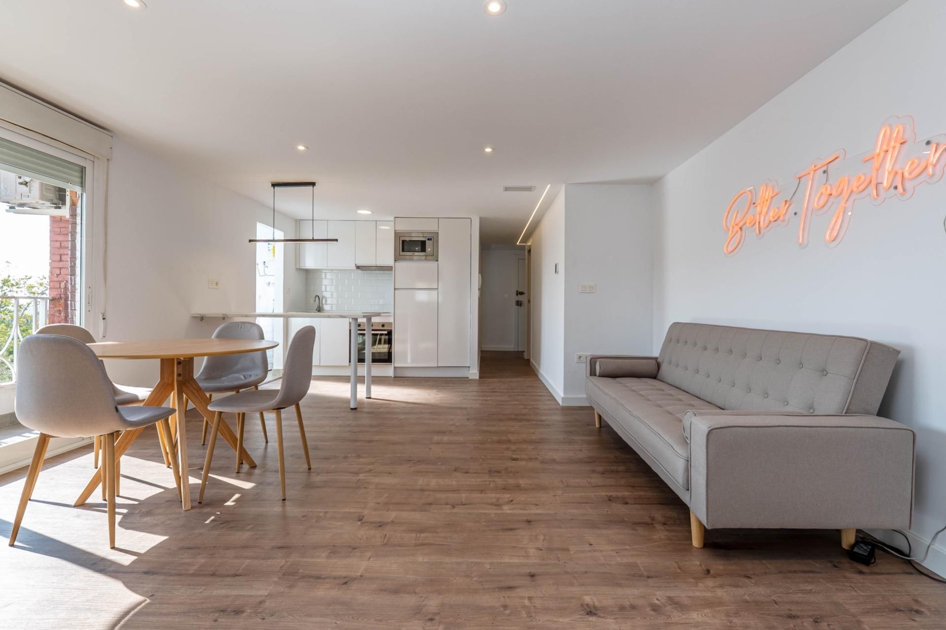 Living room of Flat to rent in  Granada Capital  with Heating and Balcony
