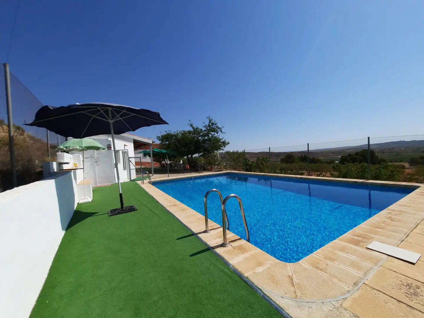 Casa amb piscina en venda a Montealegre del Castillo, imagen 18