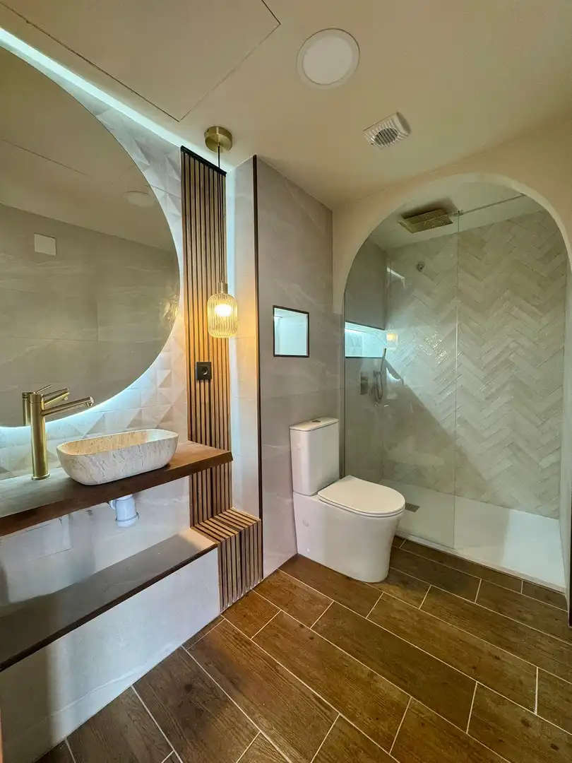 Badezimmer von Erdgeschoss zum Verkauf in Sant Boi de Llobregat