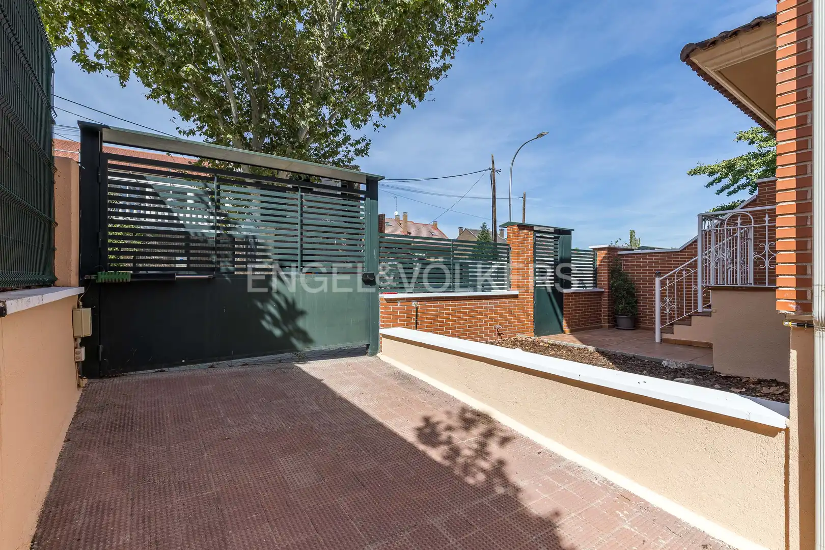Terrassa de Casa o xalet de lloguer en Madrid amb Aire condicionat, Calefacció i Jardí privat
