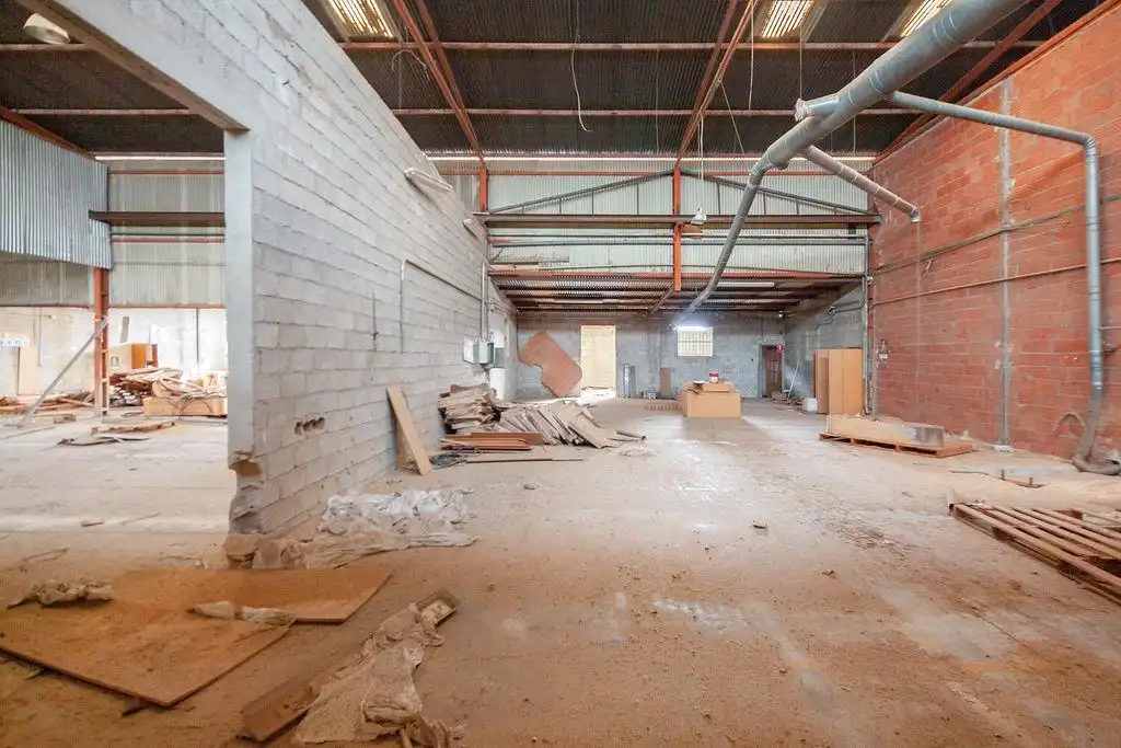 Fabrikhallen zum Verkauf in Villanueva de Castellón