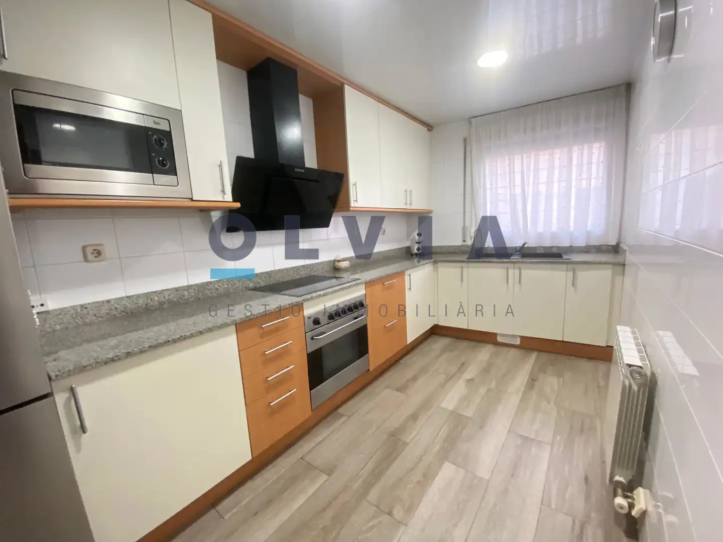 Ground floor with lift for sale in Poble, imagen 2