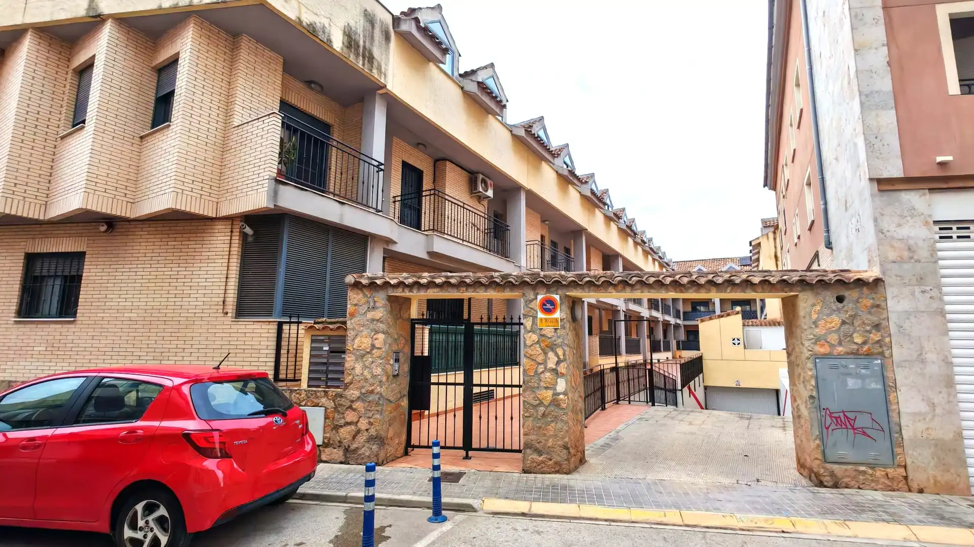 Casa adosada en venda a Sant Roc, Aldaia