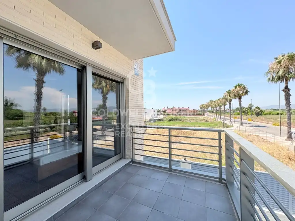 Terrassa de Casa adosada en venda en Burriana / Borriana amb Jardí privat, Terrassa i Piscina