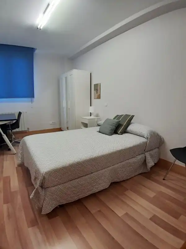 Bedroom of Flat for rent in Bilbao   with Heating, Parquet flooring and Furnished