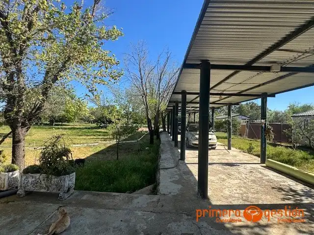 Vista exterior de Casa o xalet en venda en Carmona amb Aire condicionat, Calefacció i Piscina