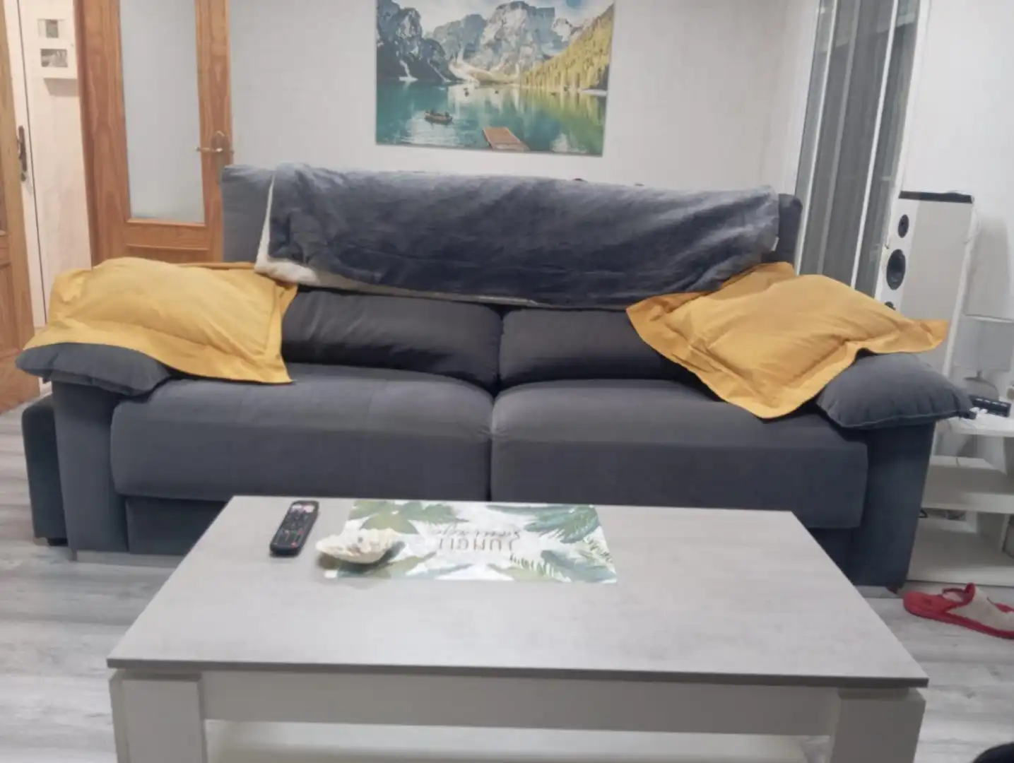 Sala d'estar de Casa adosada en venda en Cedillo del Condado amb Calefacció, Jardí privat i Terrassa