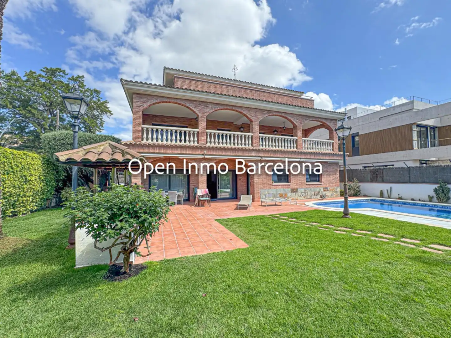 Jardí de Casa o xalet en venda en Castelldefels amb Aire condicionat, Calefacció i Jardí privat