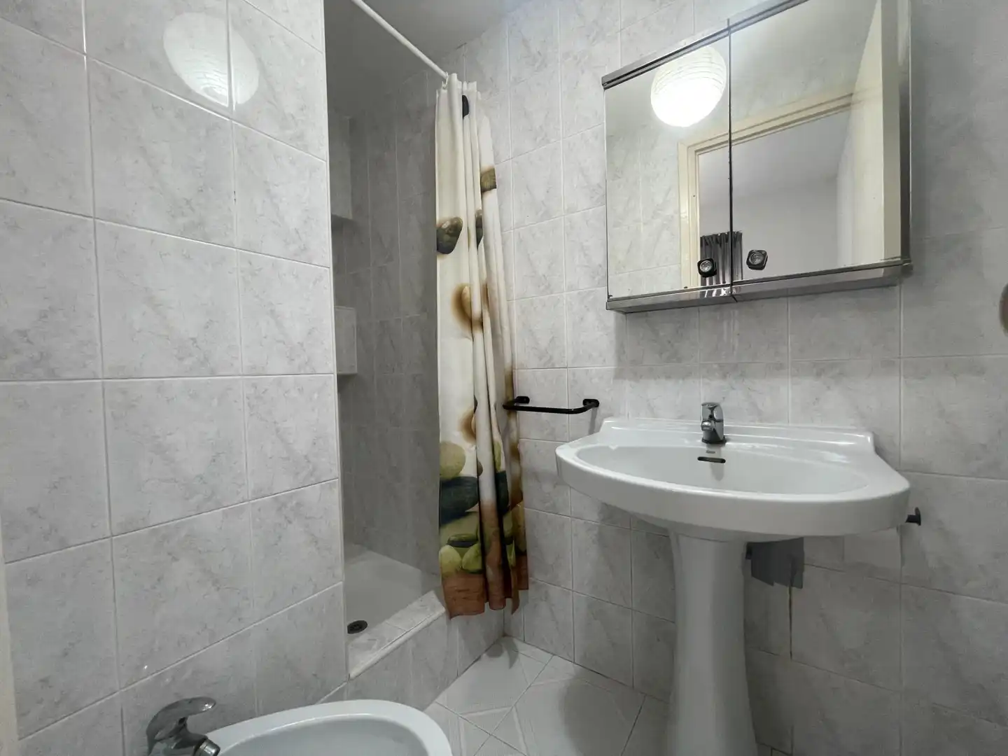 Baño de Apartamento de alquiler en Requena con Balcón