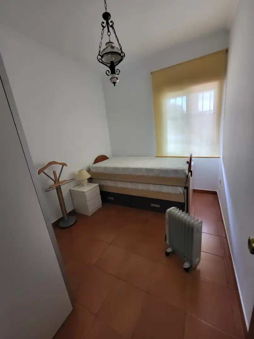 Dormitori de Finca rústica en venda en Cáceres amb Aire condicionat, Calefacció i Jardí privat
