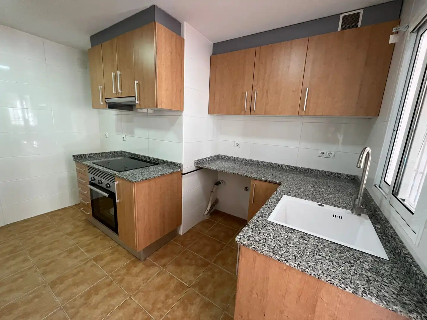 Cuina de Pis de lloguer en Valencia amb Aire condicionat, Parquet i Terrassa