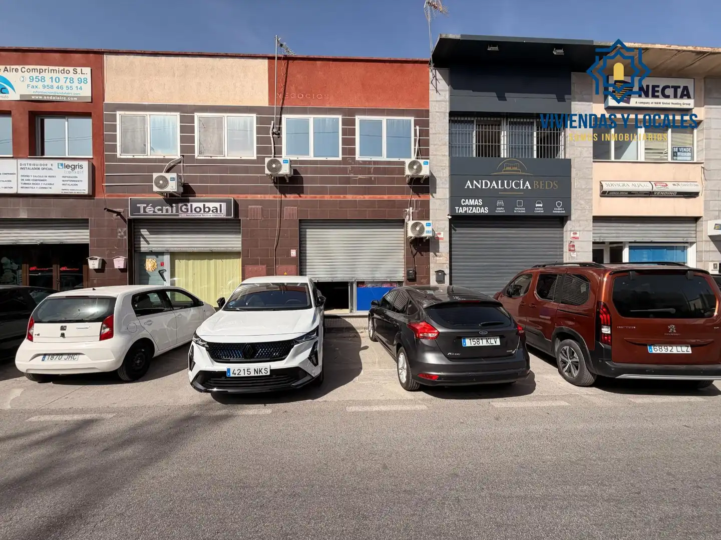 Local comercial de lloguer a Calle Calle Loja