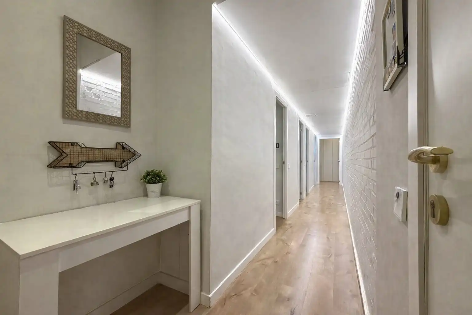 Piso en venta en Barcelona con Calefacción, Balcón y Domótica