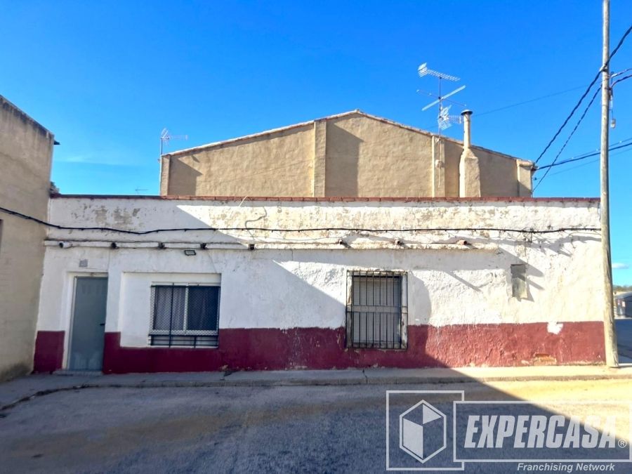 Exterior view of Country house for sale in Requena  with Terrace