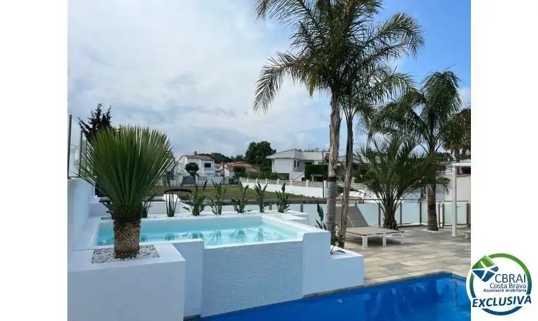 Xalet amb piscina en venda a Falconera 24, imagen 2