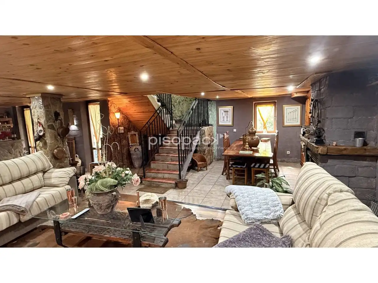 Casa o xalet en venda en Undués de Lerda amb Calefacció, Jardí privat i Parquet