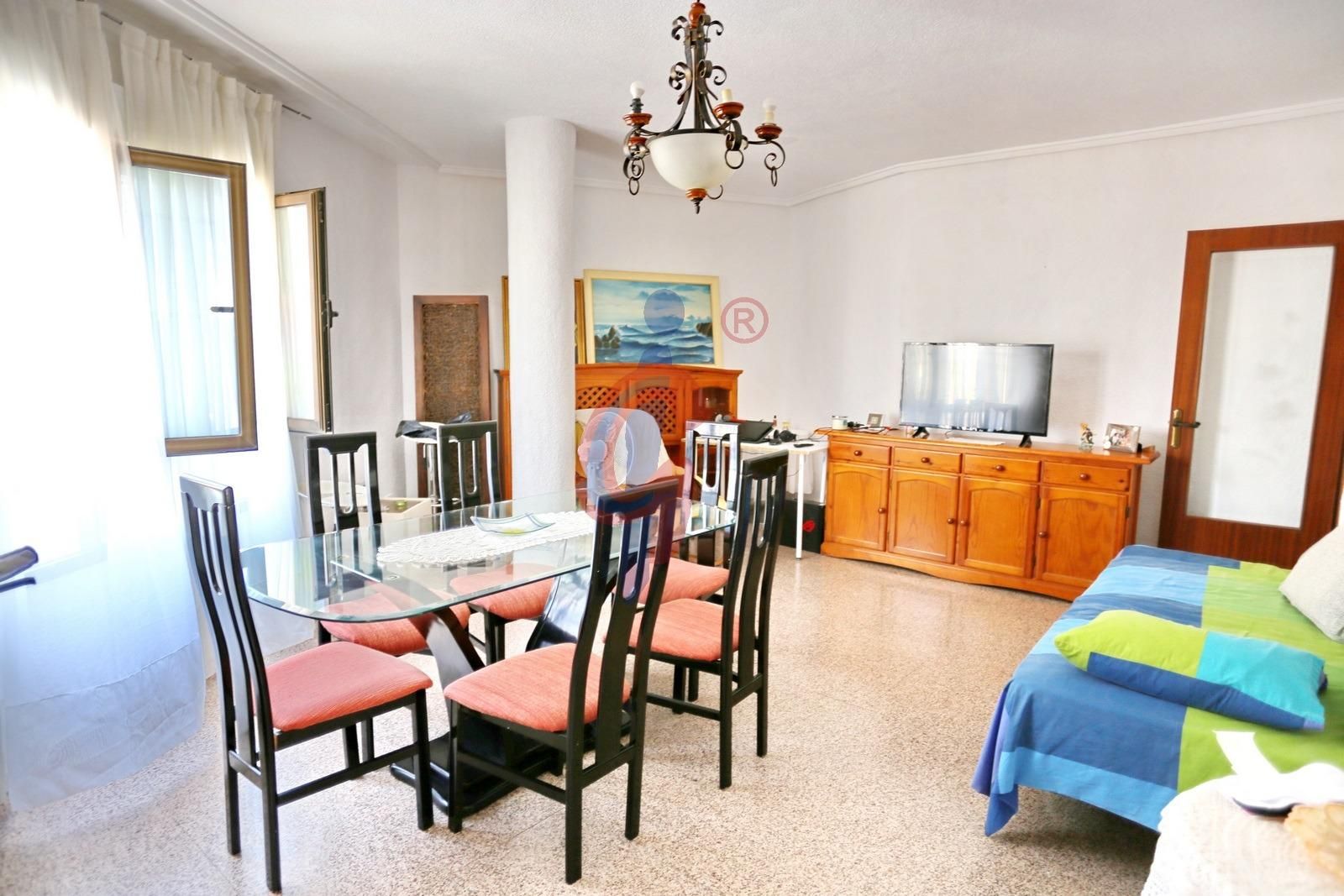 Menjador de Apartament en venda en Guardamar del Segura amb Calefacció, Terrassa i Balcó