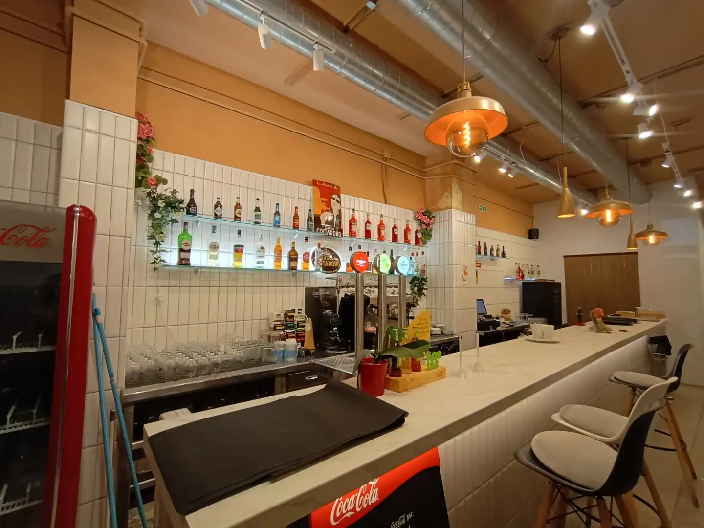 Business premises for transfer in Eixample, imagen 32