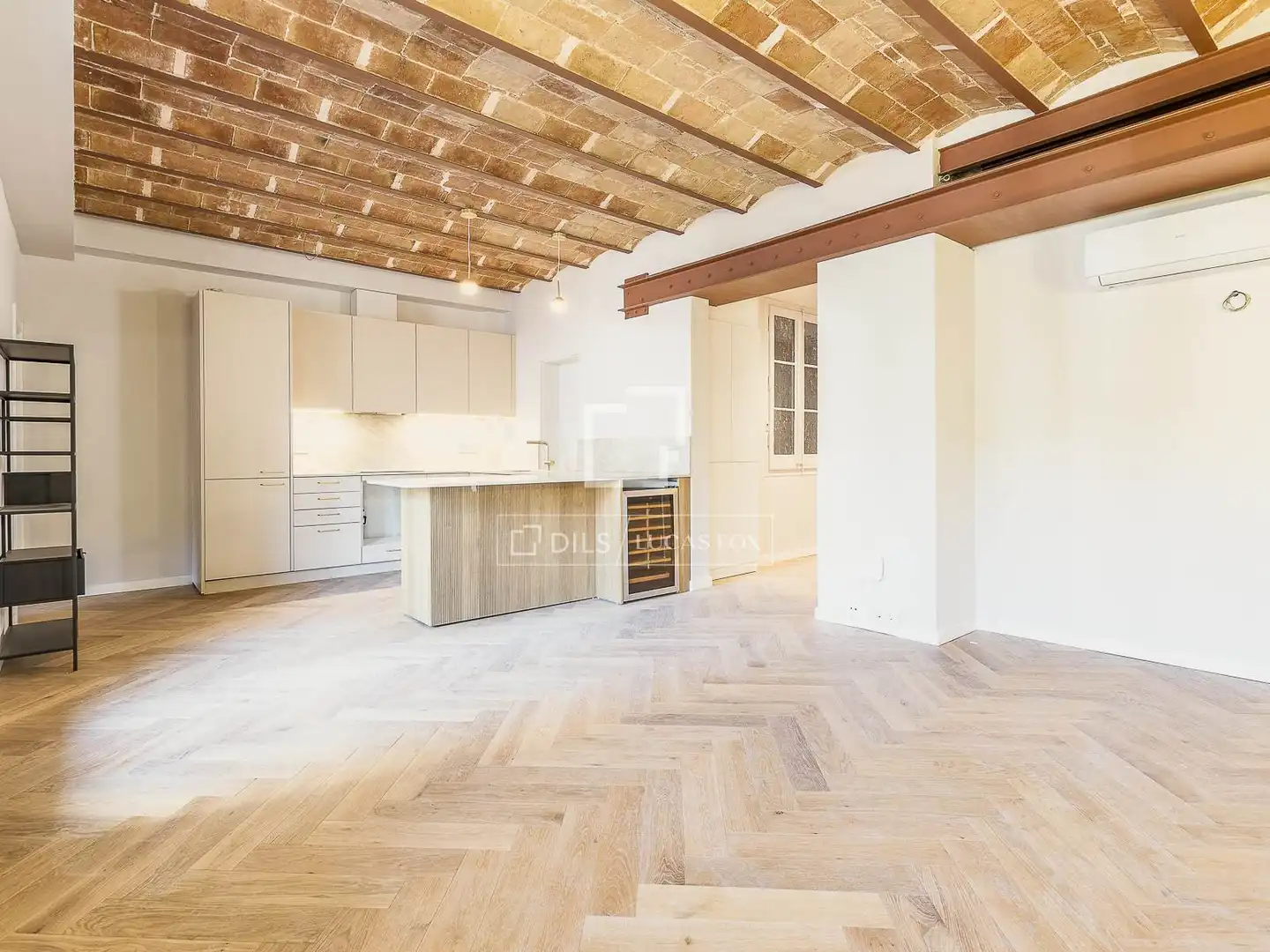 Cocina de Piso en venta en Barcelona con Aire acondicionado y Terraza