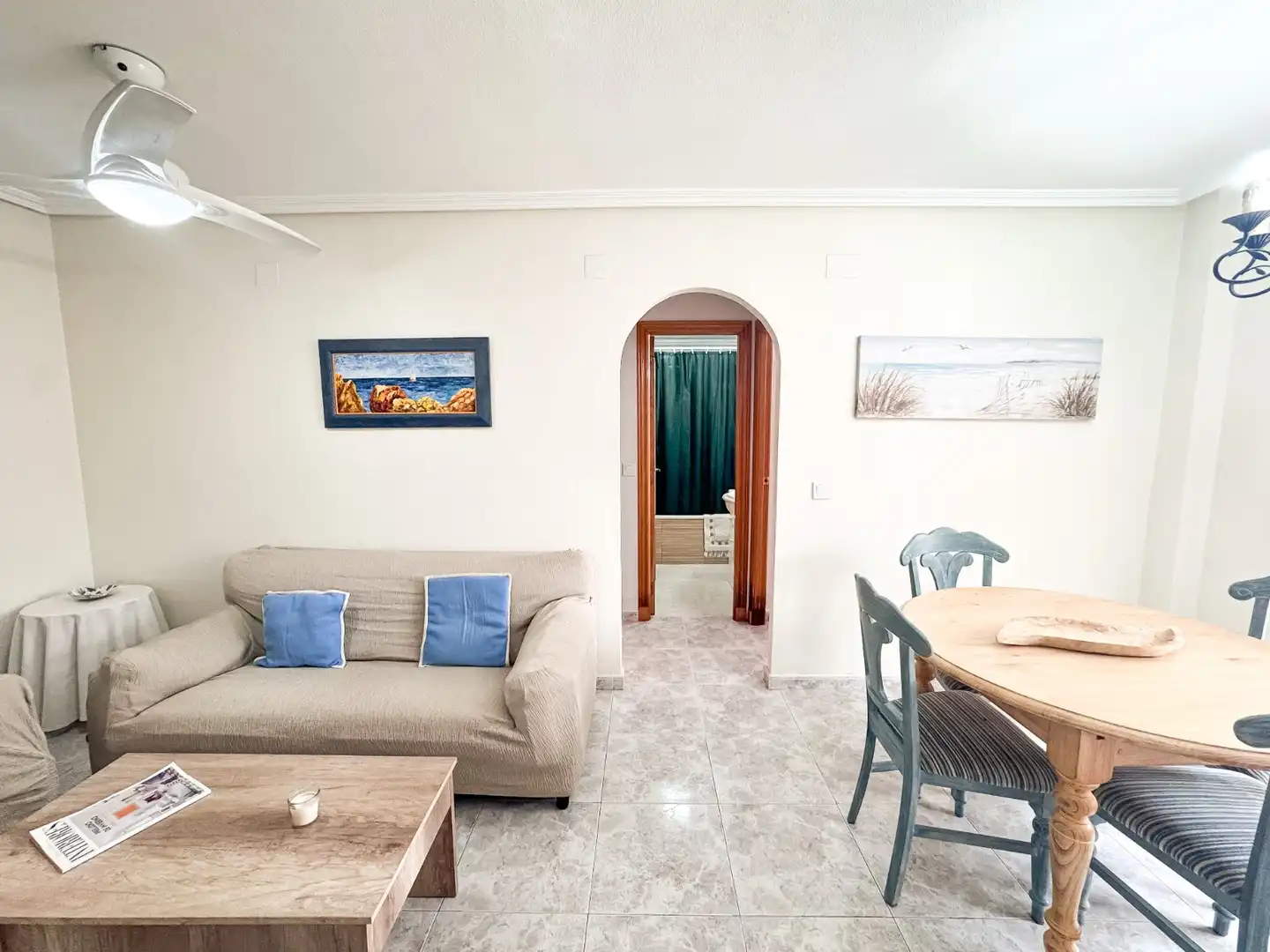 Sala de estar de Apartamento de alquiler en Santa Pola con Terraza, Piscina y Amueblado