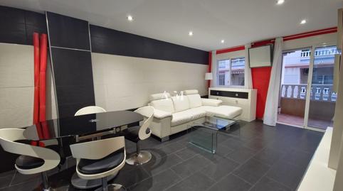 Foto 3 de Apartament en venda a Las Piscinas Naturales, Alicante