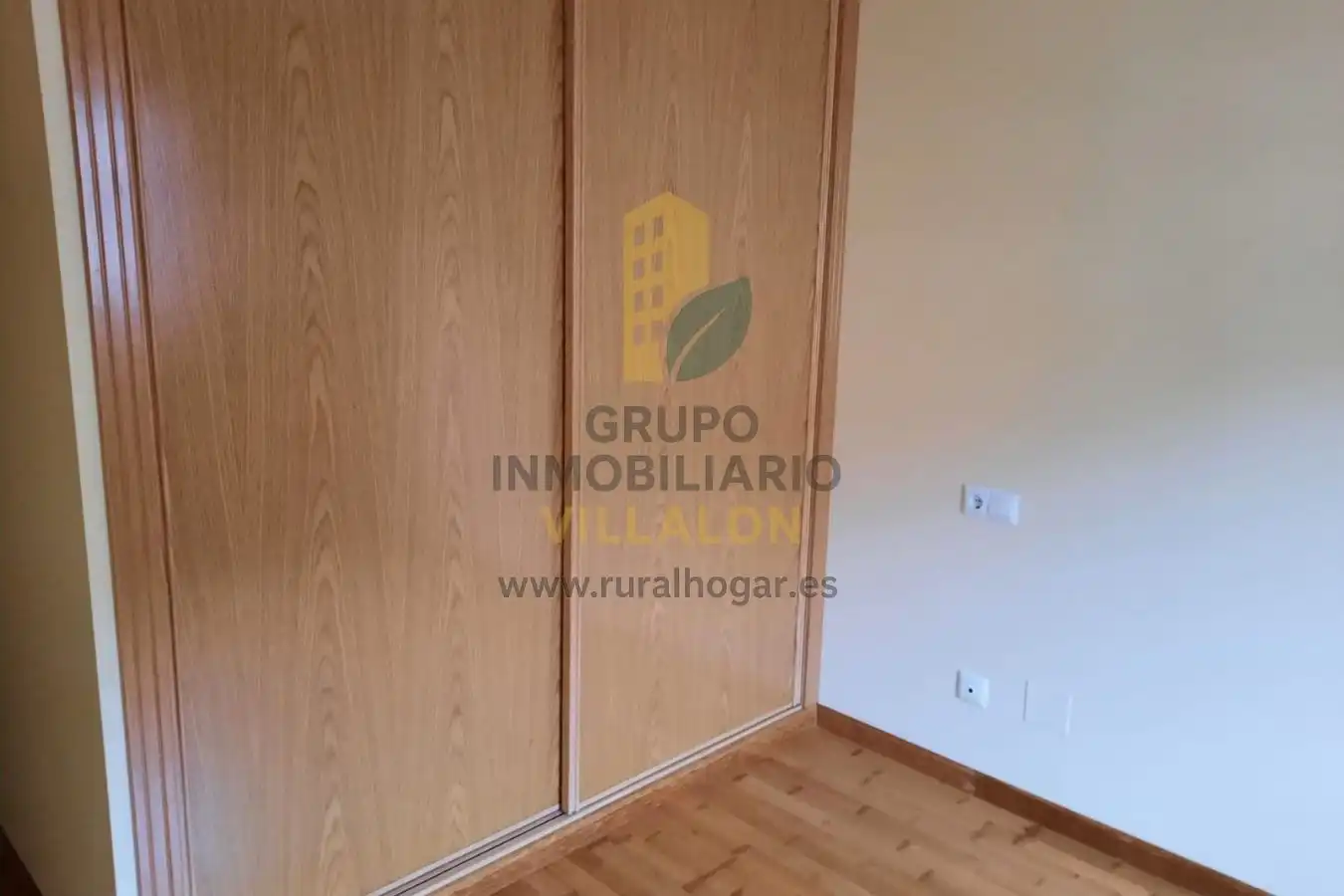 Habitación de Piso en venta en León Capital  con Calefacción y Terraza