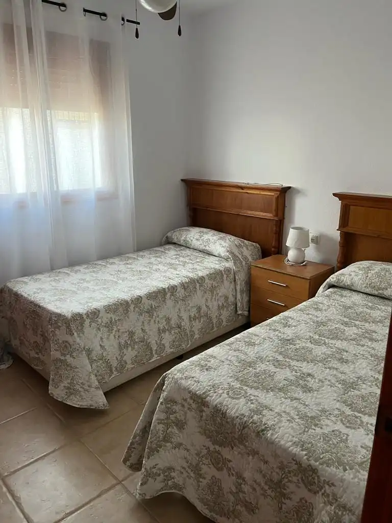 Habitación de Casa adosada de alquiler en Almonte con Aire acondicionado, Amueblado y Horno