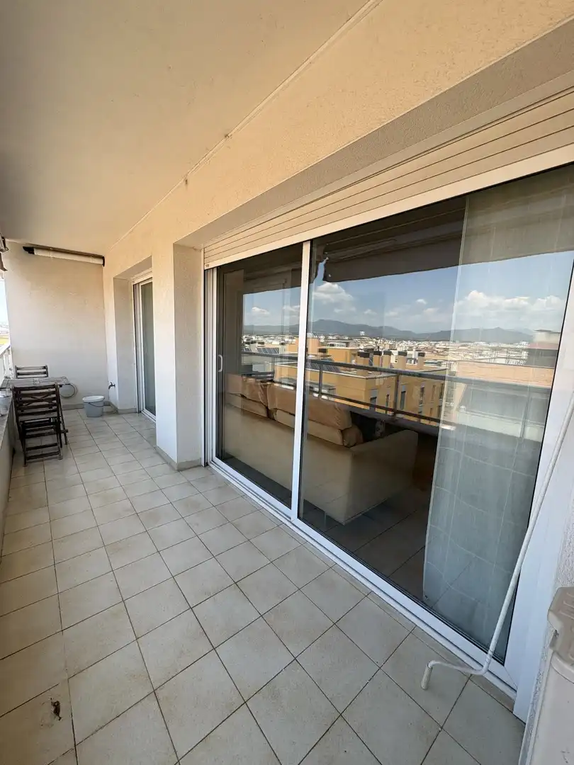 Flat for rent in DE LA CREU DE PALAU, Eixample Sud – Migdia