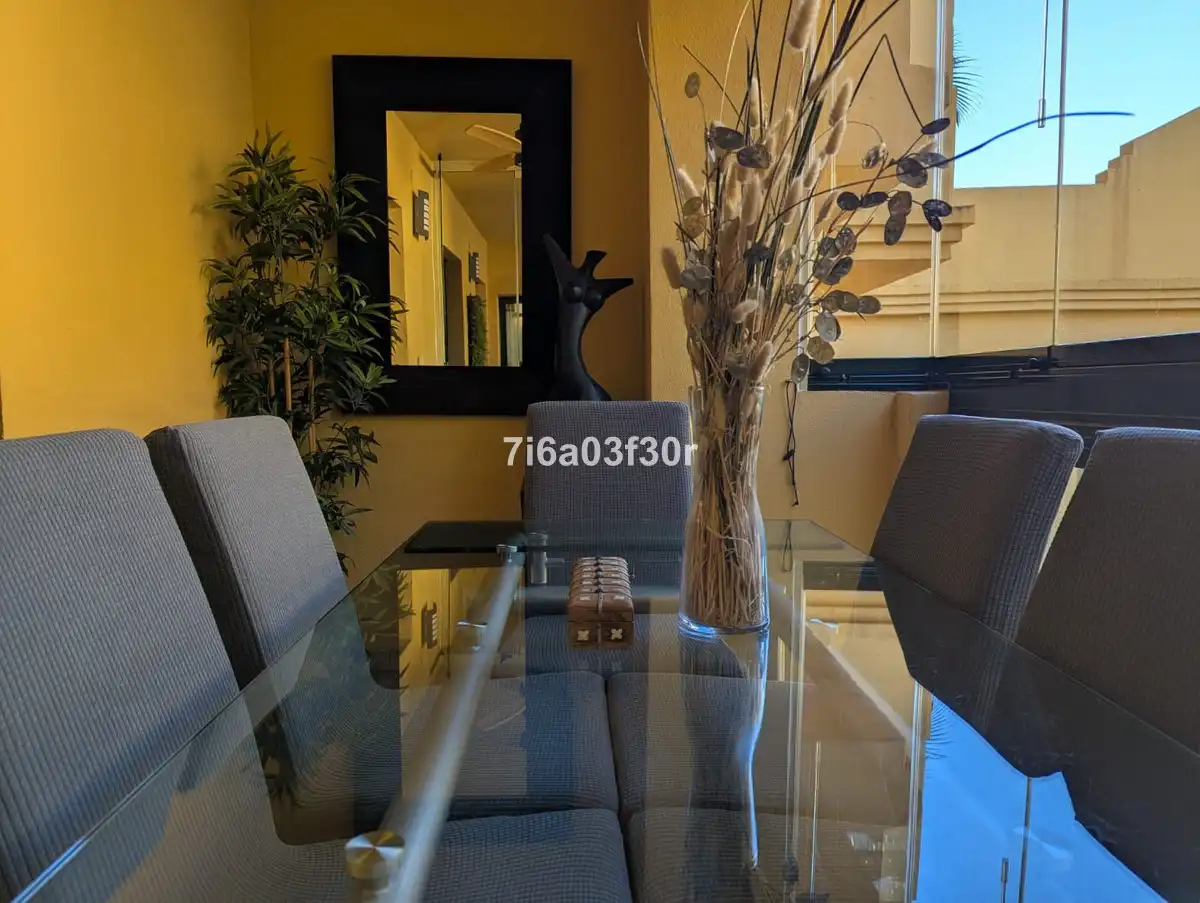 Esszimmer von Wohnungen zum Verkauf in Marbella mit Heizung, Privatgarten und Terrasse
