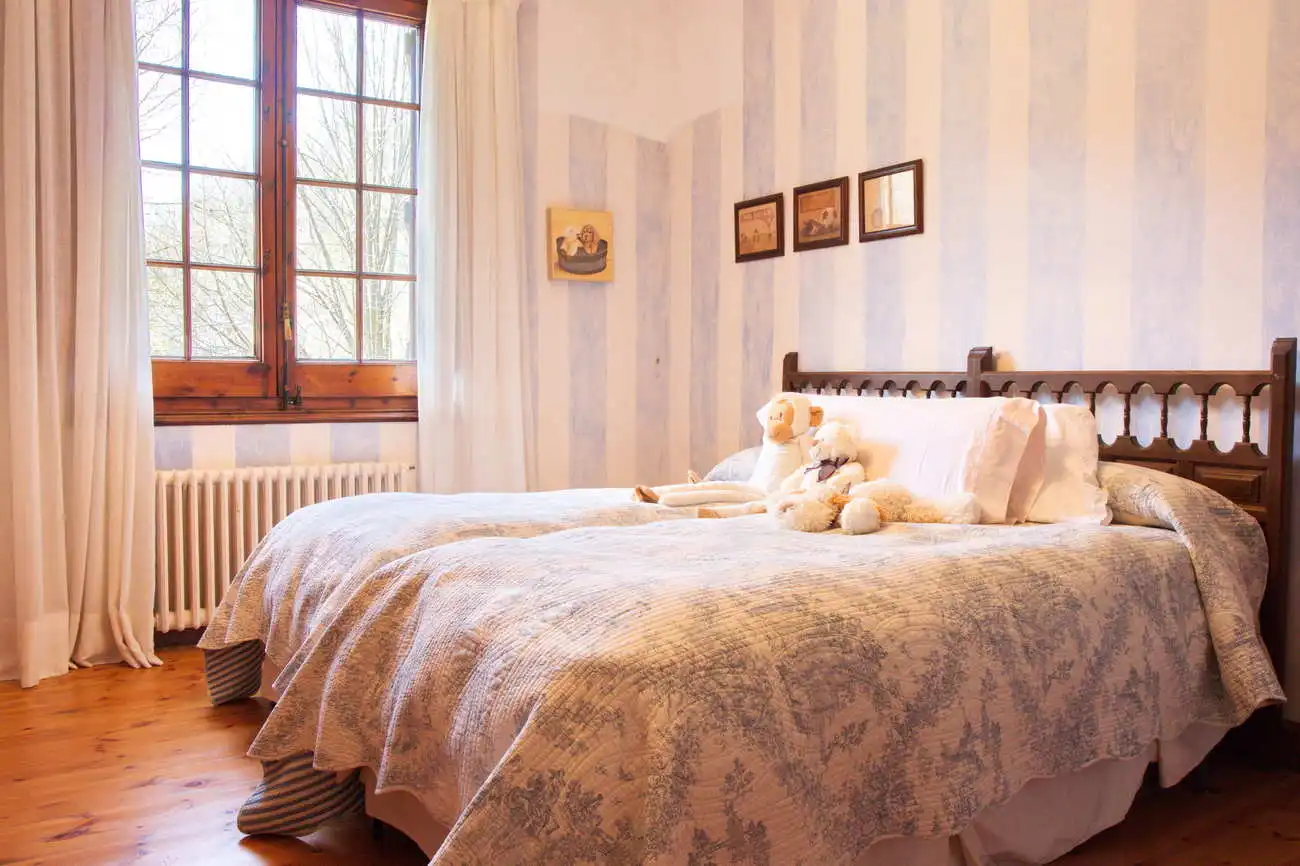 Habitación de Casa o chalet en venta en Camprodon con Calefacción, Jardín privado y Parquet