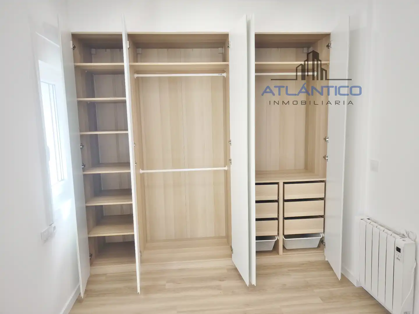 Bedroom of Apartments for rent in A Coruña Capital   with Heating, Oven and Washing machine