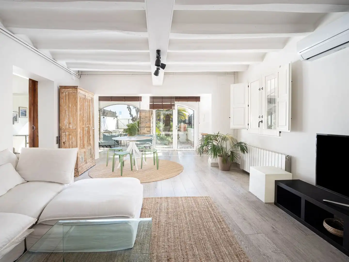 Sala de estar de Casa o chalet de alquiler en Caldes d'Estrac con Aire acondicionado, Calefacción y Jardín privado