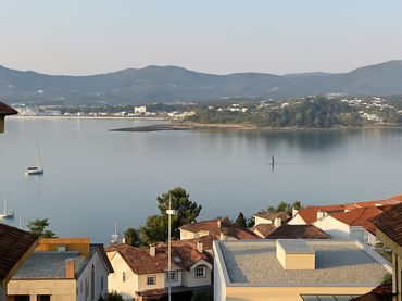 Appartement avec balcon à vendre à Calle Vila Do Bispo 11