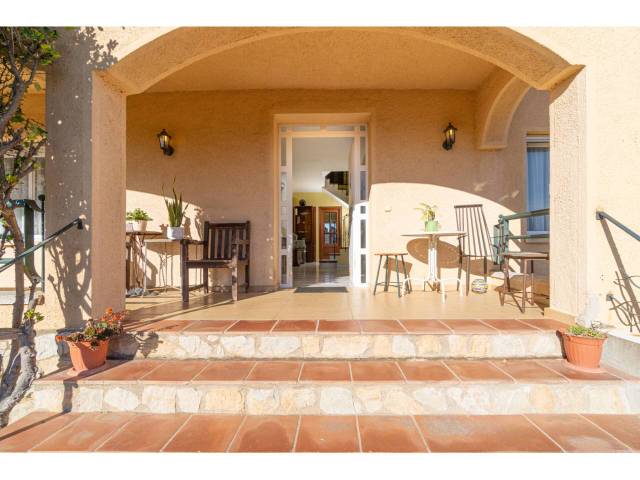 Casa-chalet en Venta en Pins en Garriguella