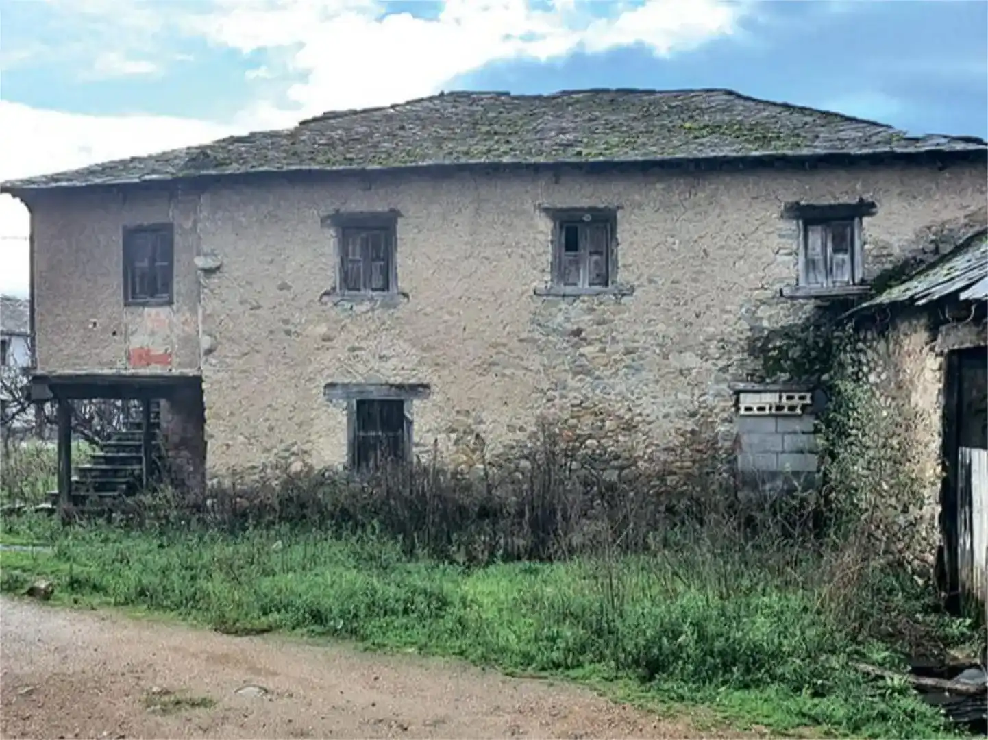 Vista exterior de Finca rústica en venda en Ponferrada