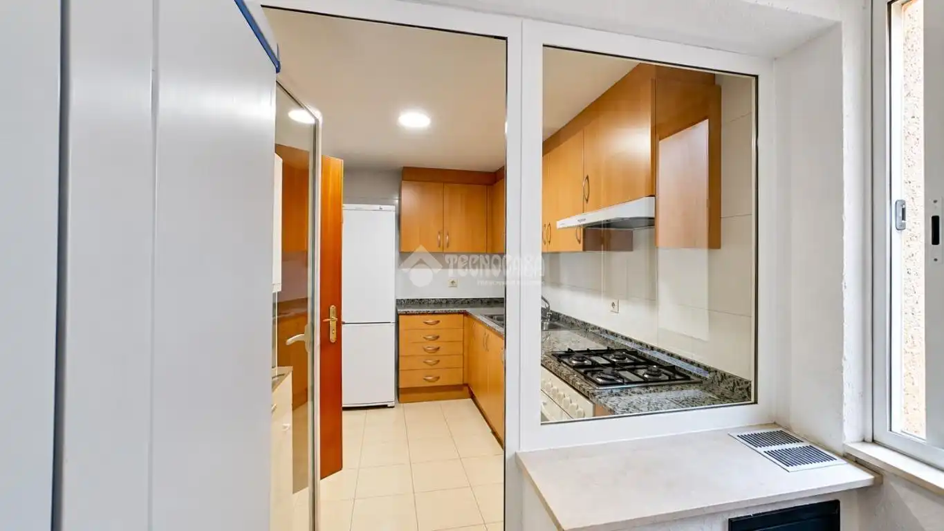 Appartamento con terrazza in vendita a Estadi - Santa Anna, imagen 11