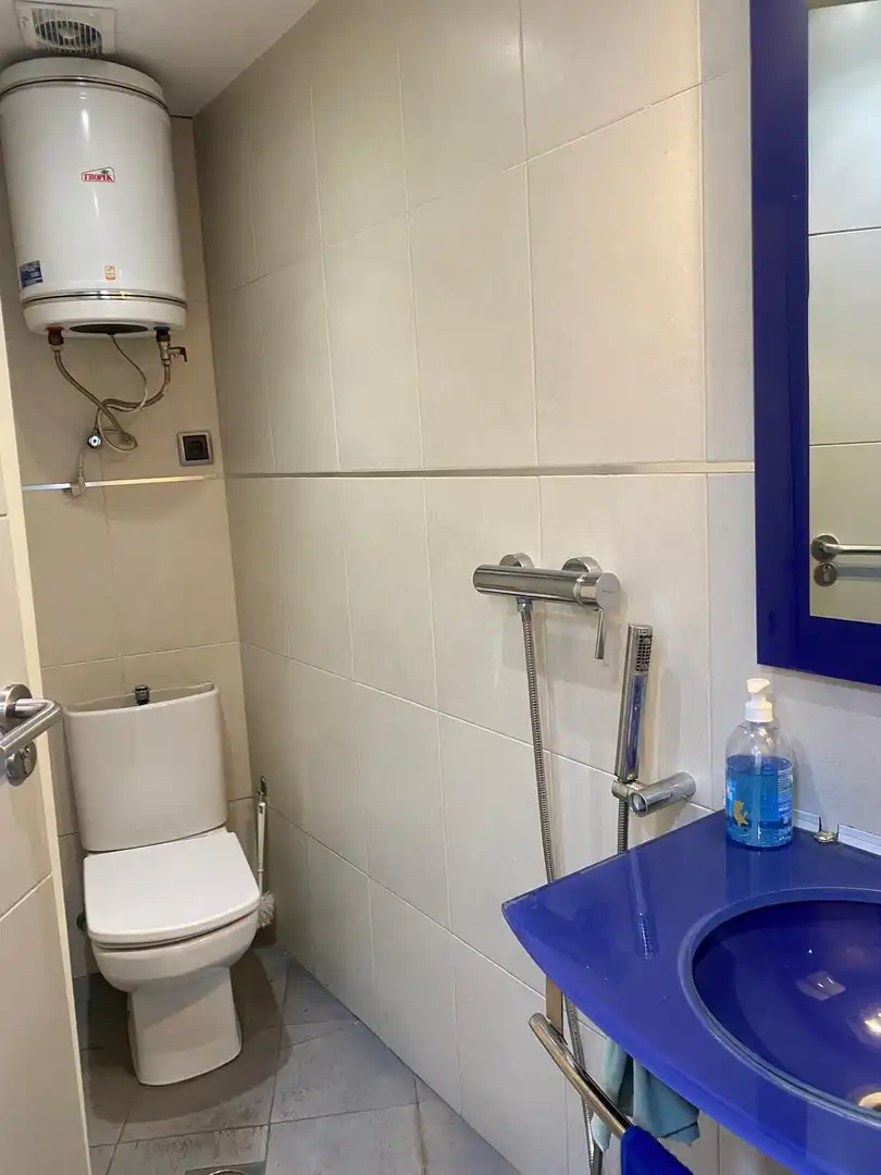 Baño de Local de alquiler en Barcelona con Aire acondicionado