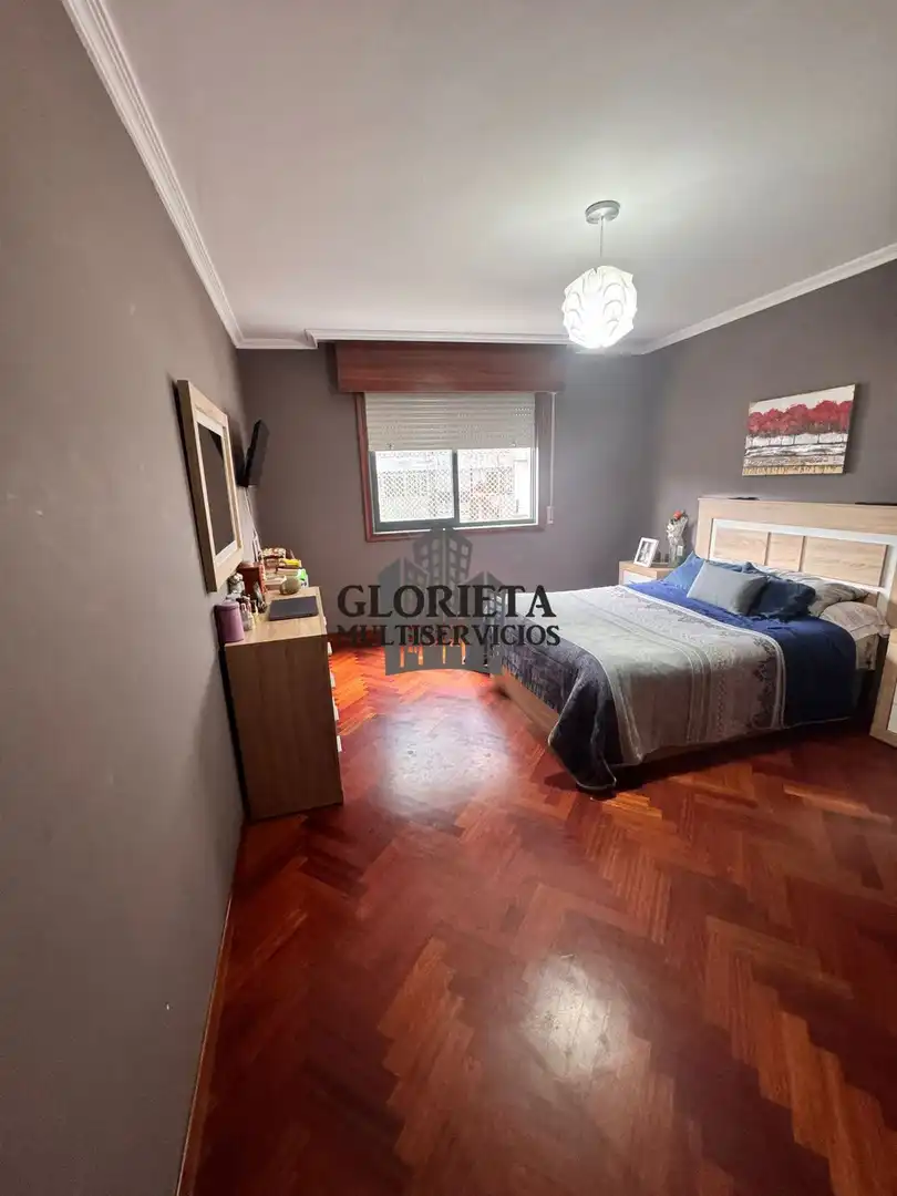 Dormitori de Pis en venda en Ponteareas amb Calefacció, Parquet i Moblat