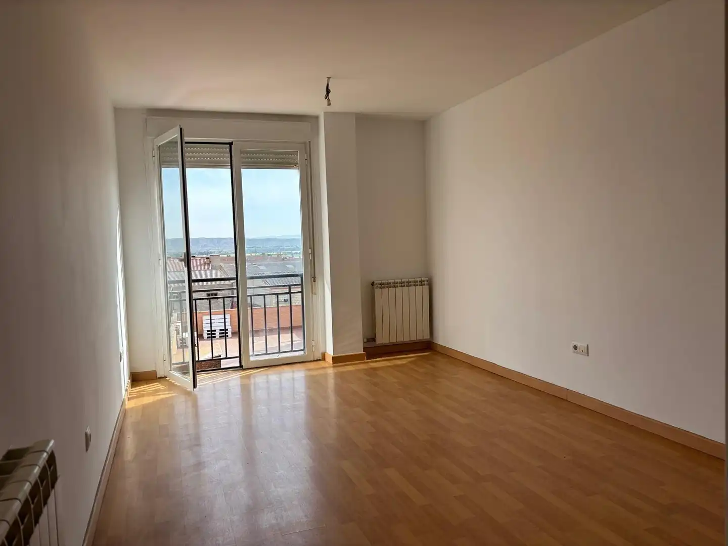Sala de estar de Piso en venta en Fuentes de Ebro con Trastero