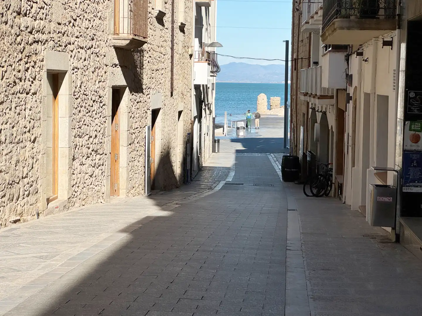 Außenansicht von Wohnungen zum Verkauf in L'Escala mit Heizung und Möbliert