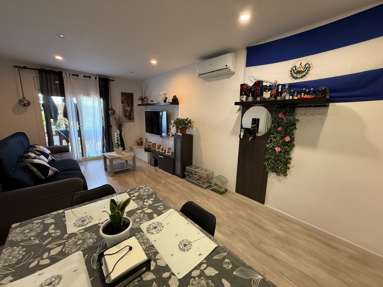 Sala d'estar de Pis en venda en Sabadell amb Aire condicionat, Calefacció i Balcó